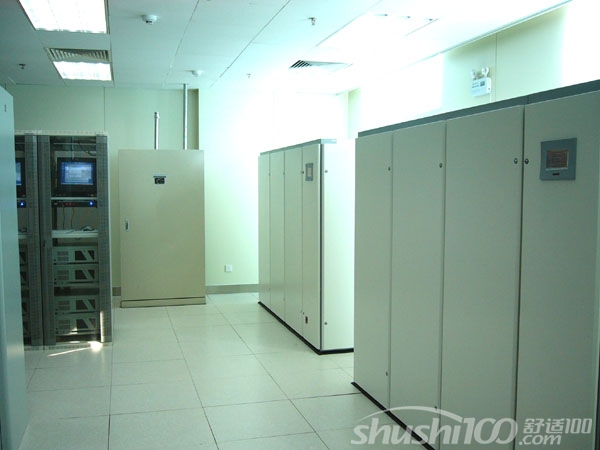 機(jī)房精密空調(diào)優(yōu)點(diǎn)多