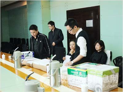 機(jī)房空調(diào)目前成為中央國(guó)家機(jī)關(guān)空調(diào)協(xié)議供貨最新采購(gòu)品目。攝影／賈靜龍